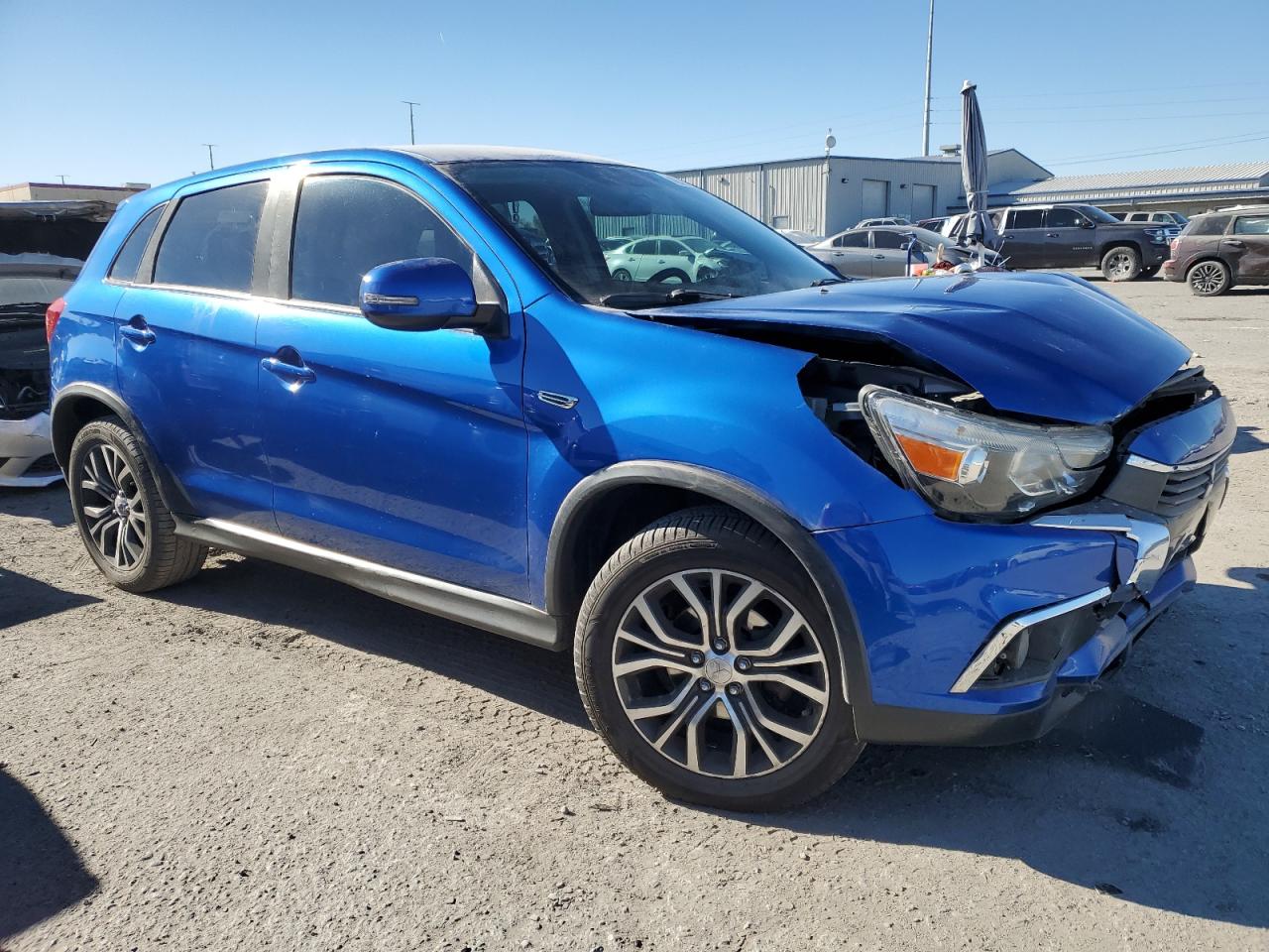 2017 Mitsubishi Outlander - Image 4