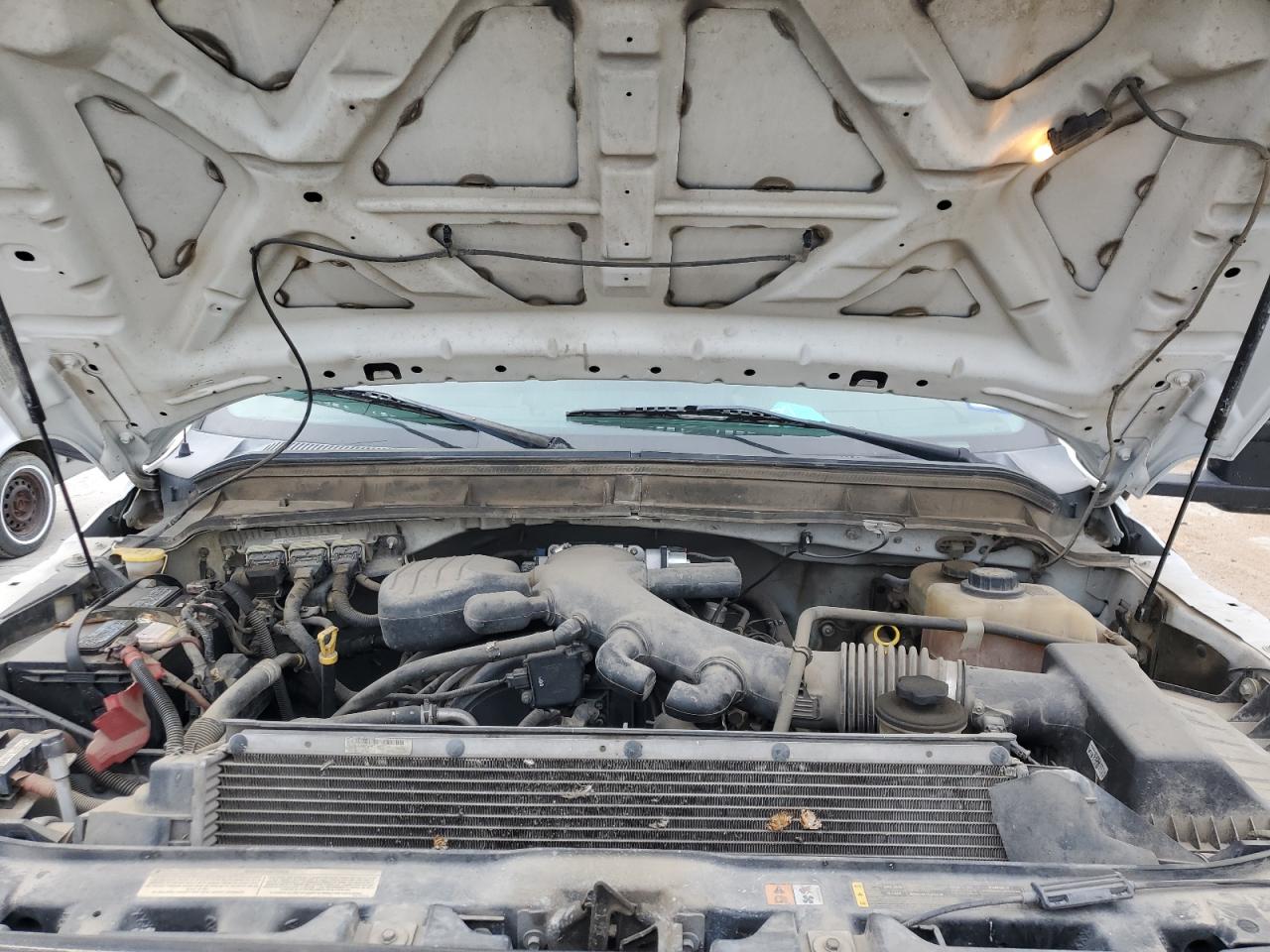 2012 Ford F450 - Image 11