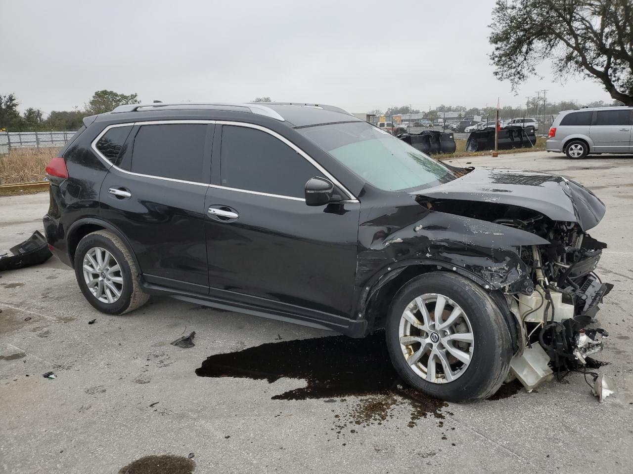 2019 Nissan Rogue - Image 4
