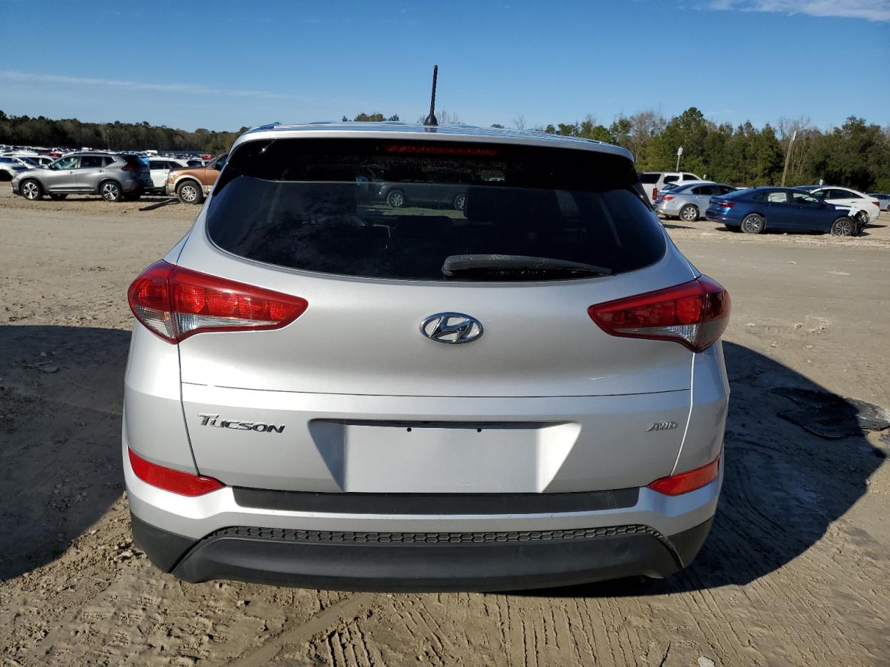 VIN KM8J2CA49JU703782 2018 HYUNDAI TUCSON no.6