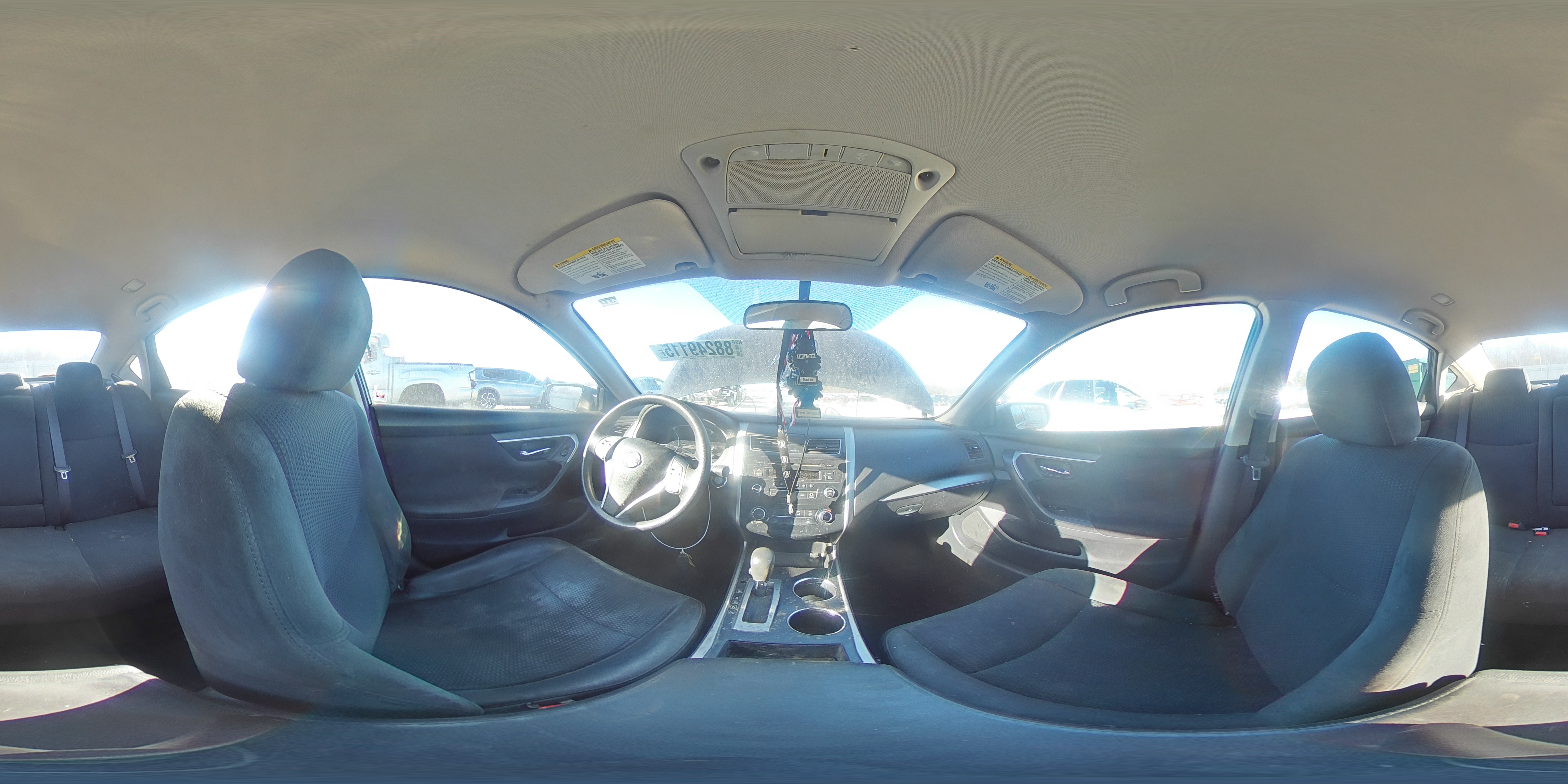 2015 Nissan Altima - Image 13