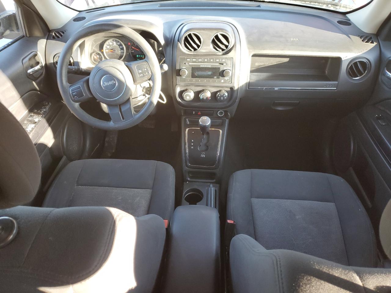 2012 Jeep Liberty (Patriot) - Image 8