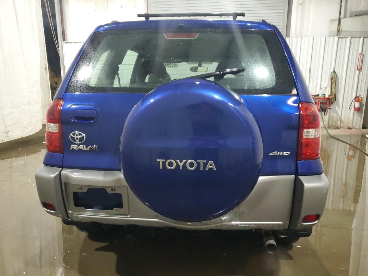 2004 Toyota RAV 4 - Image 6