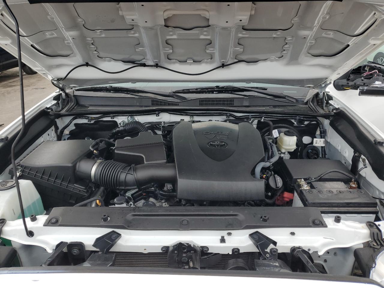 2022 Toyota Tacoma - Image 11