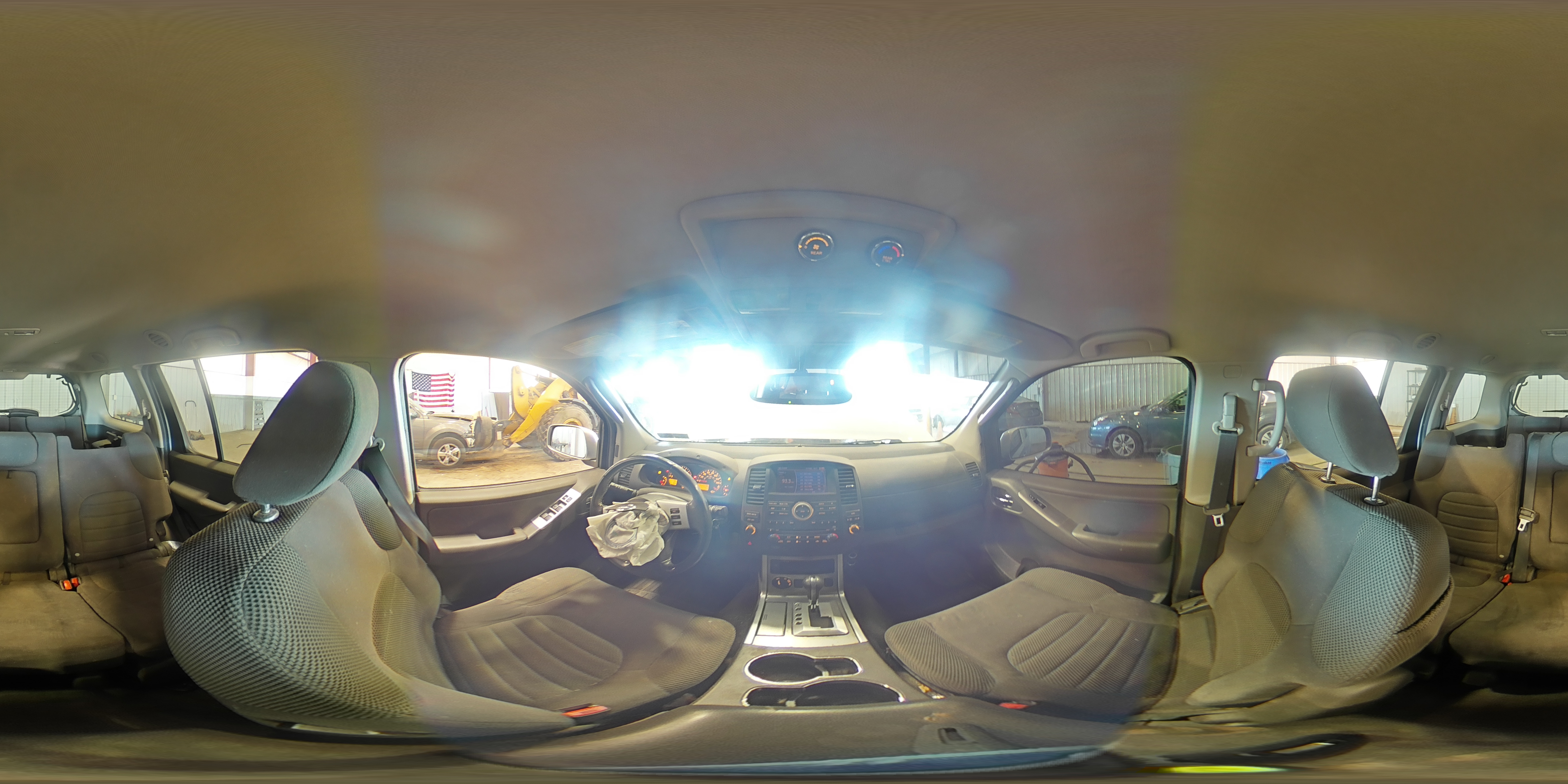 2012 Nissan Pathfinder - Image 16