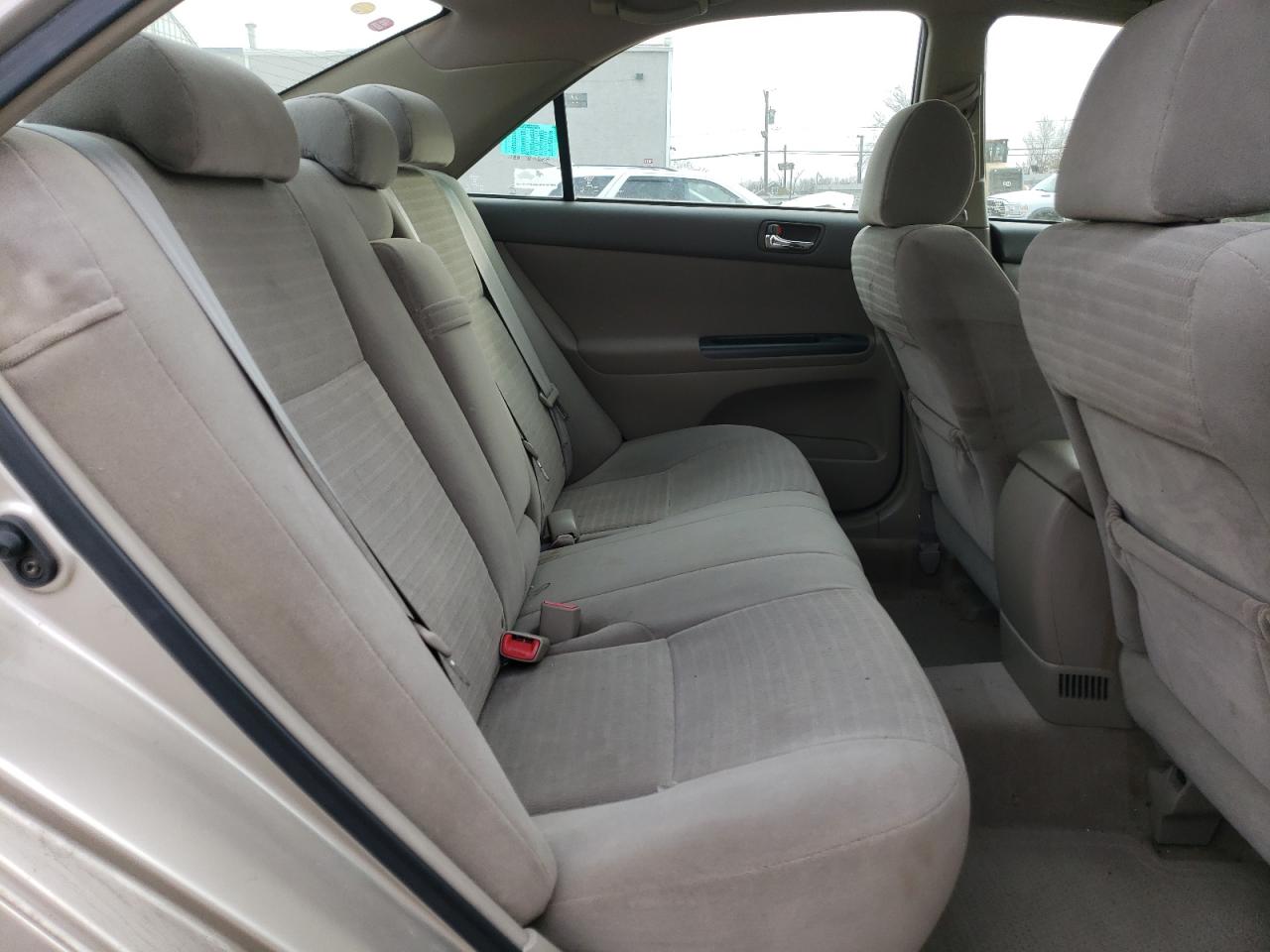 2005 Toyota Camry - Image 10