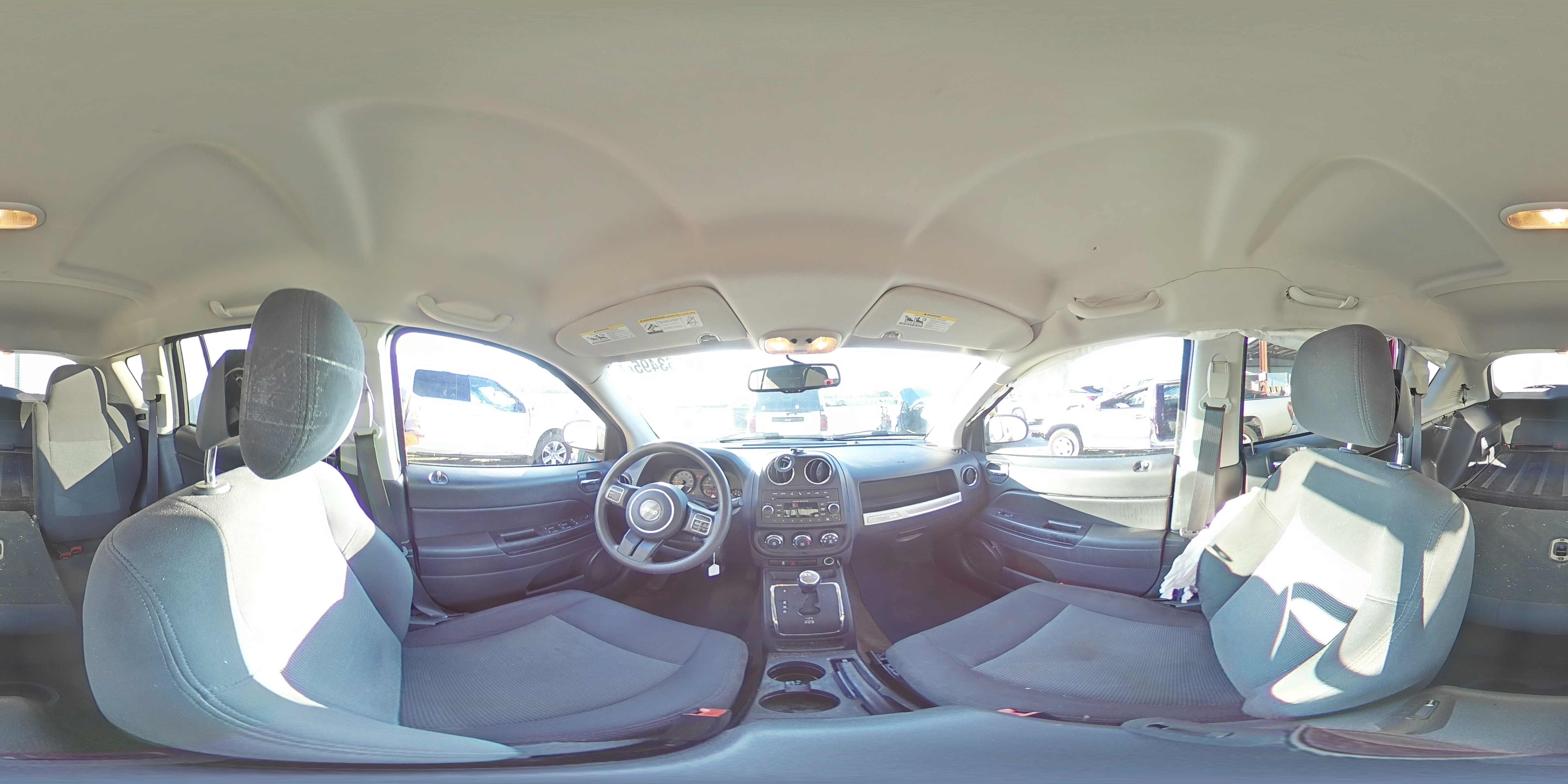 2017 Jeep Compass - Image 15