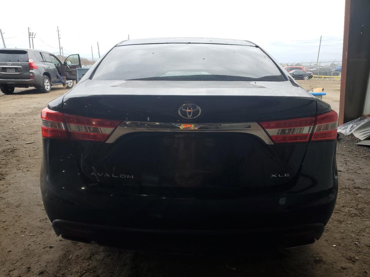 2013 Toyota Avalon - Image 6
