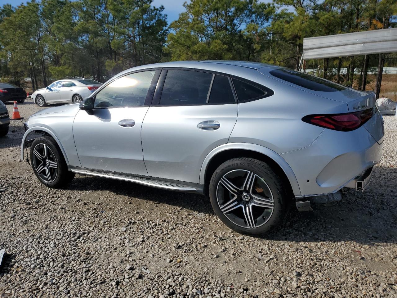 2024 Mercedes-Benz GLC - Image 2