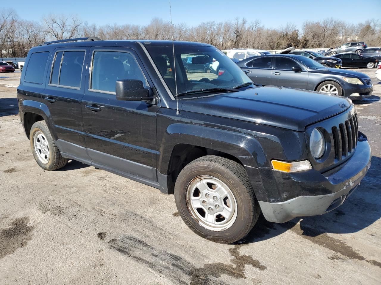 VIN 1C4NJPBA1FD372613 2015 JEEP PATRIOT no.4