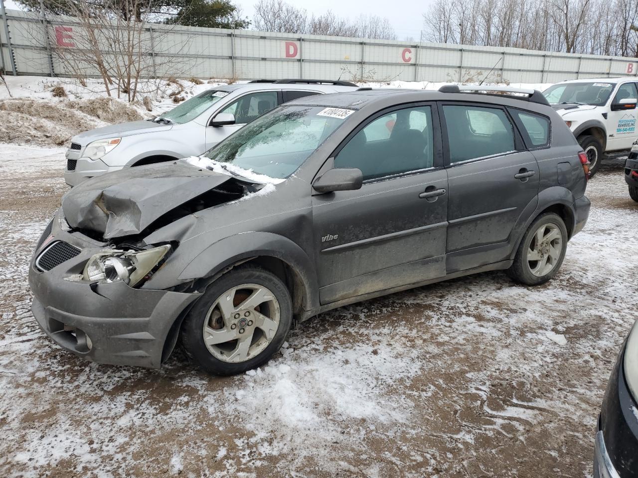 2005 Pontiac Vibe - Image 1