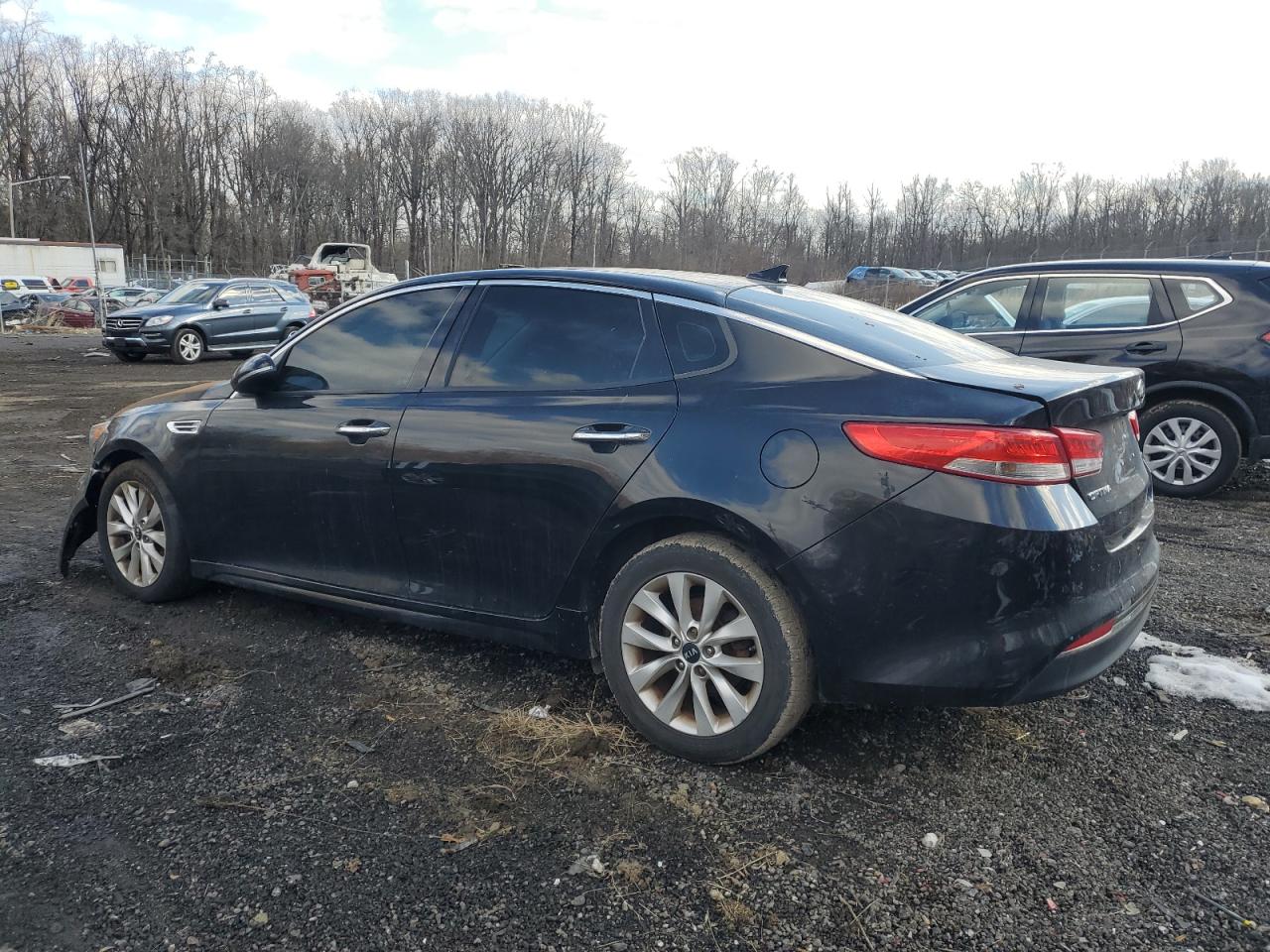 2016 Kia Optima - Image 2