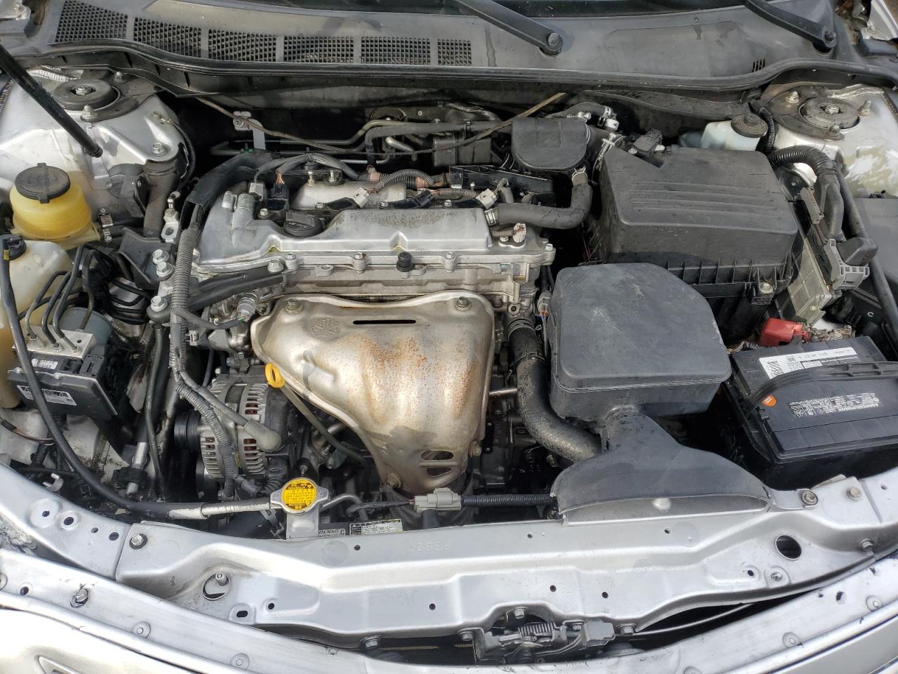 2010 Toyota Camry - Image 11