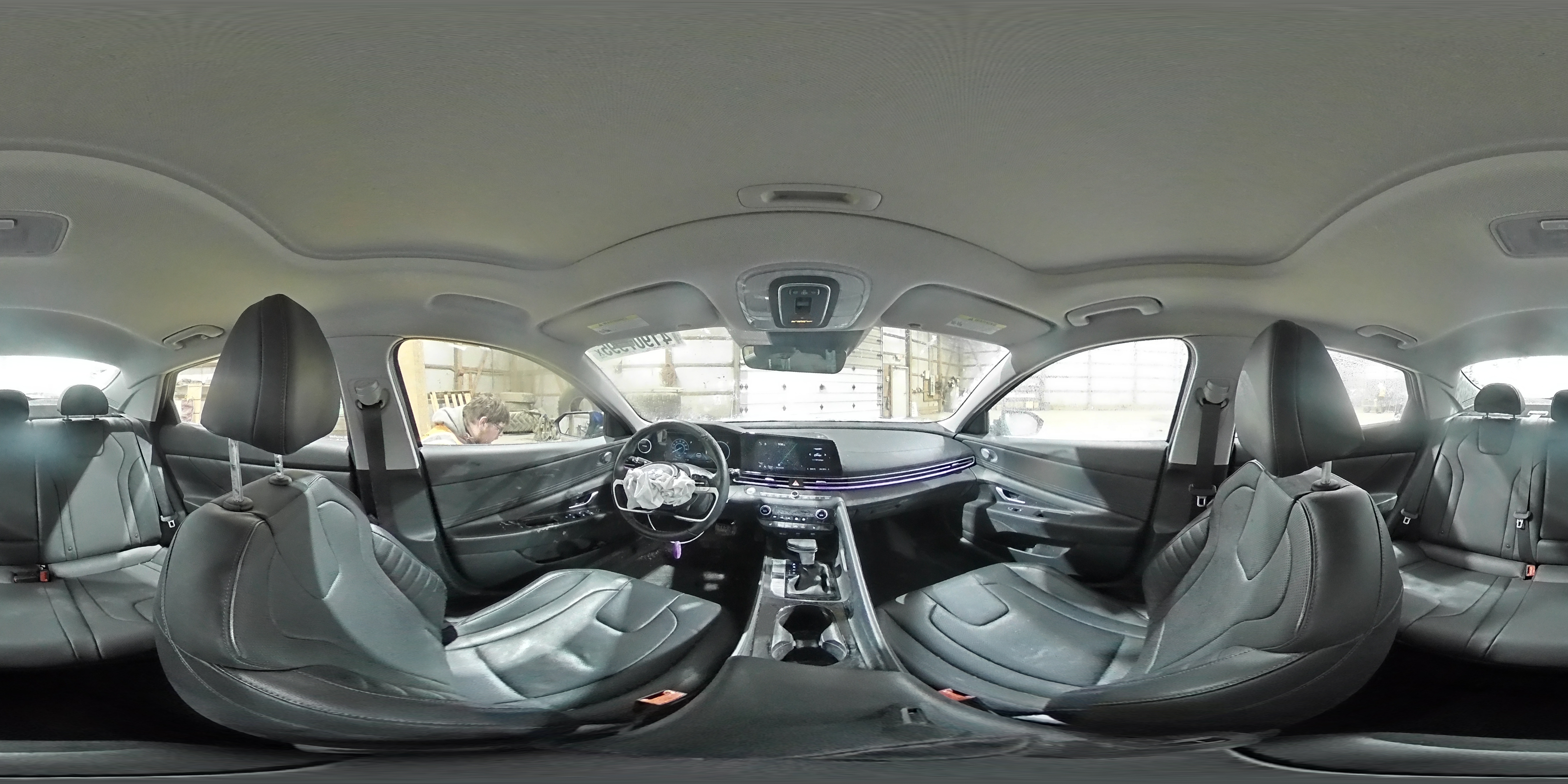 2021 Hyundai Elantra - Image 13