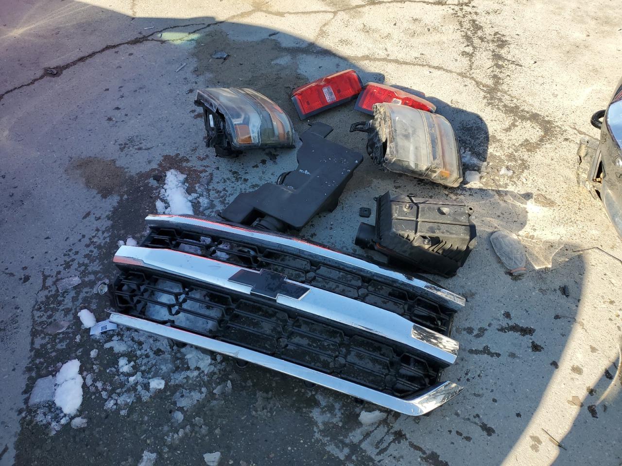 2016 Chevrolet Silverado - Image 14