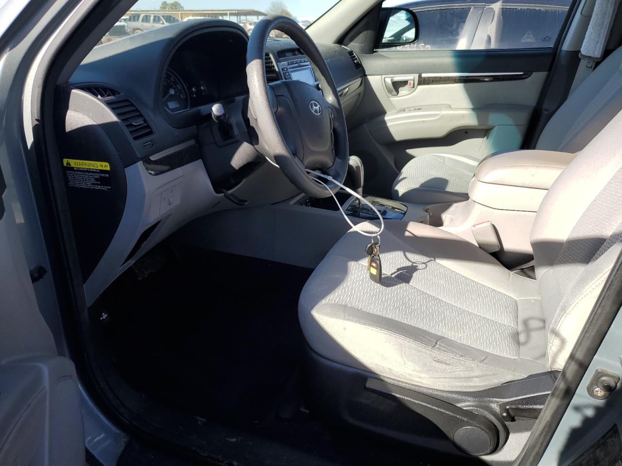 2009 Hyundai Santa Fe - Image 7