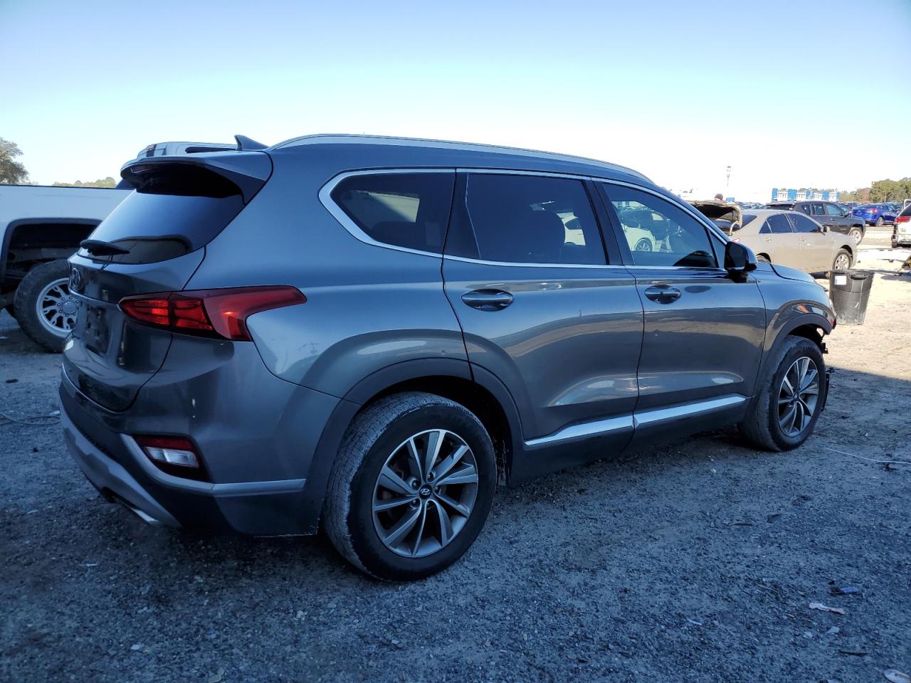 2019 Hyundai Santa Fe - Image 3