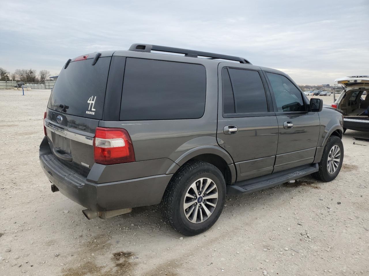 2017 Ford Expedition - Image 3