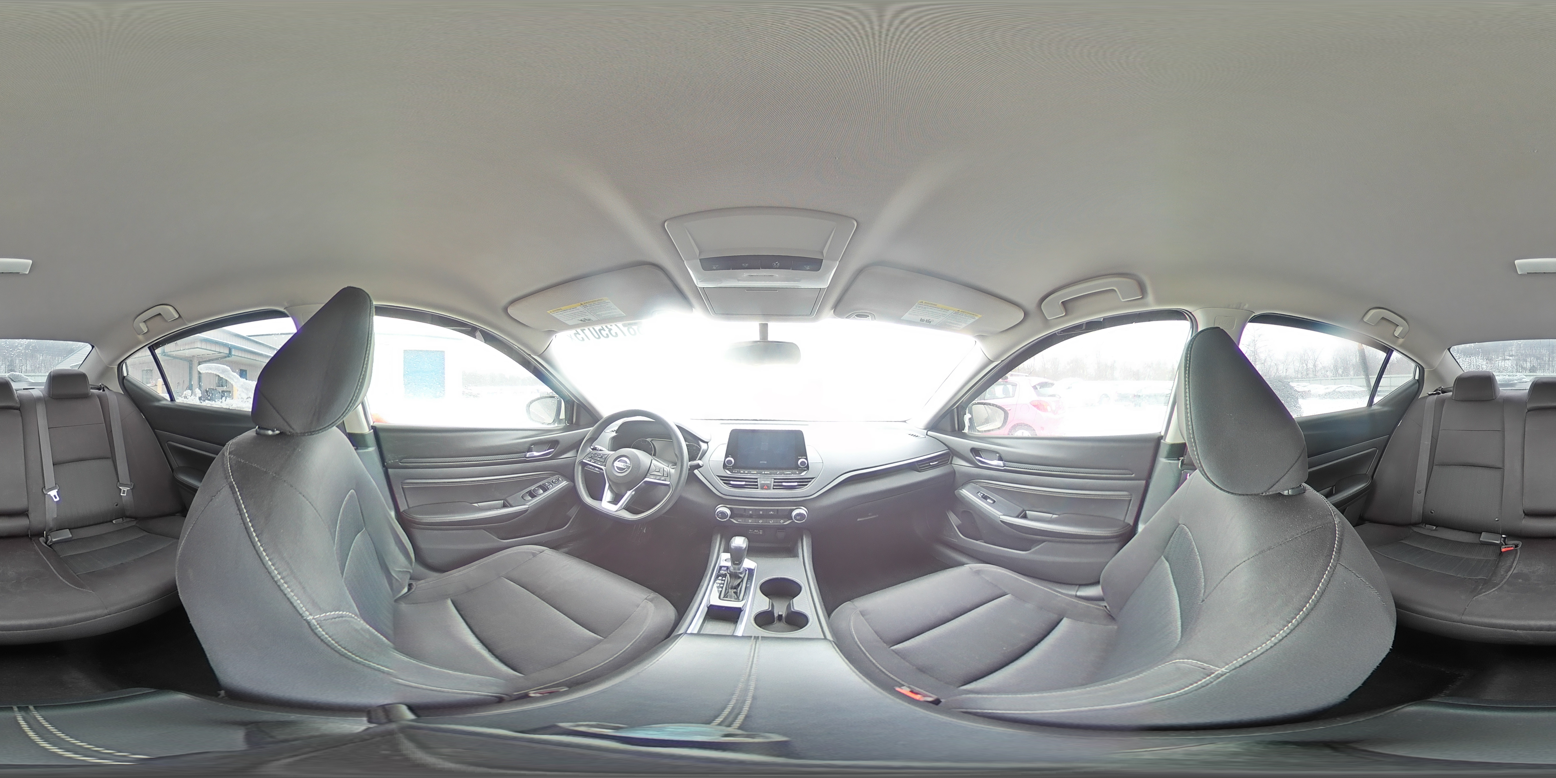 2020 Nissan Altima - Image 14