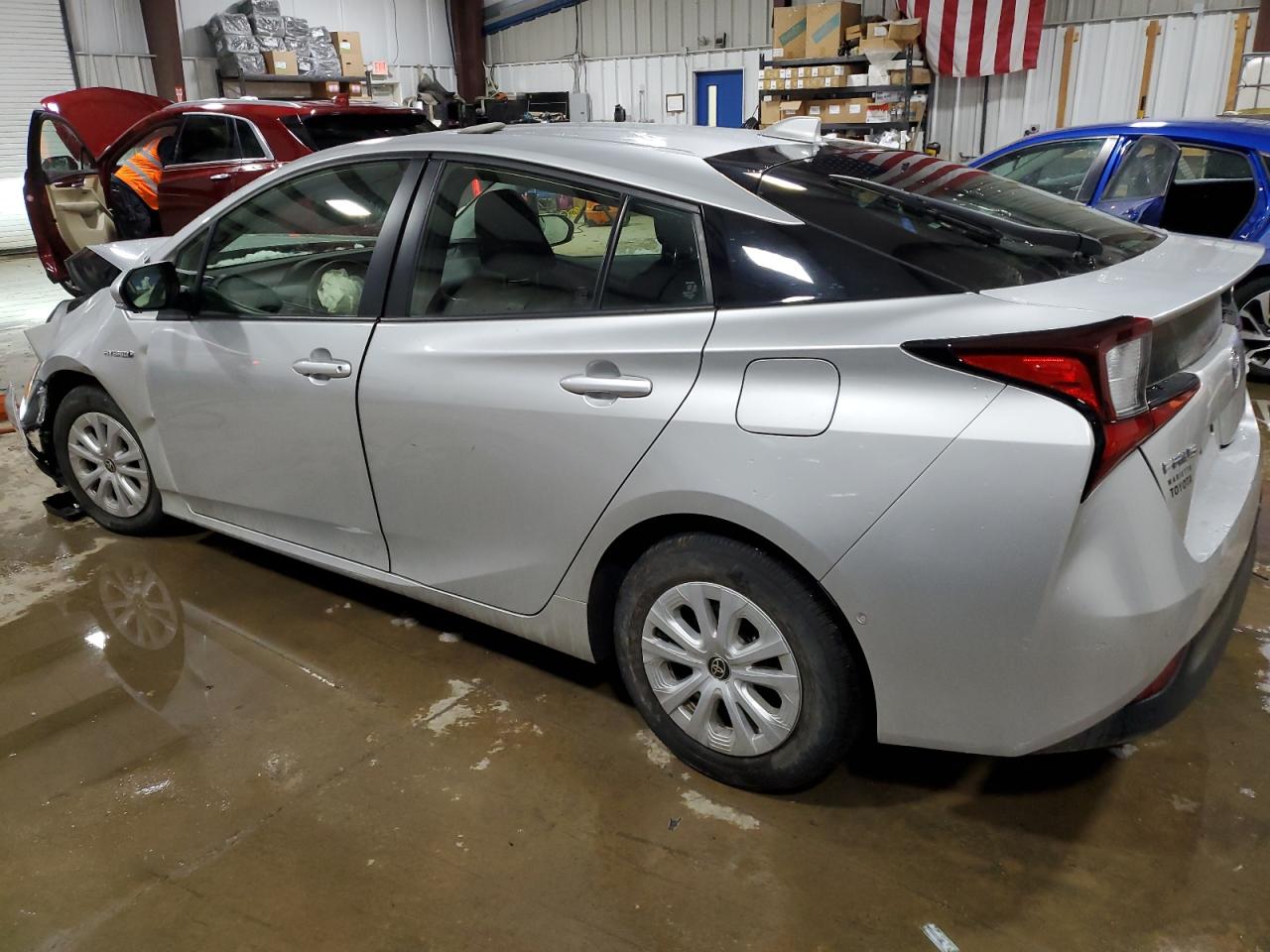 2022 Toyota Prius - Image 2