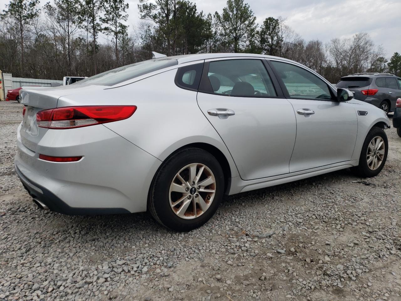 2019 Kia Optima - Image 3
