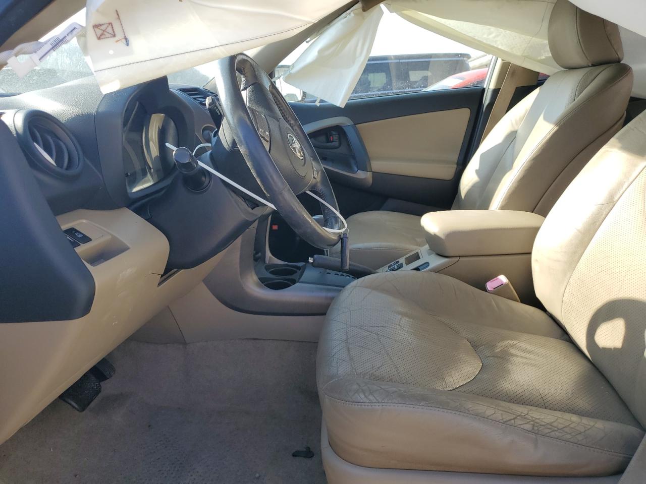 2010 Toyota RAV 4 - Image 7