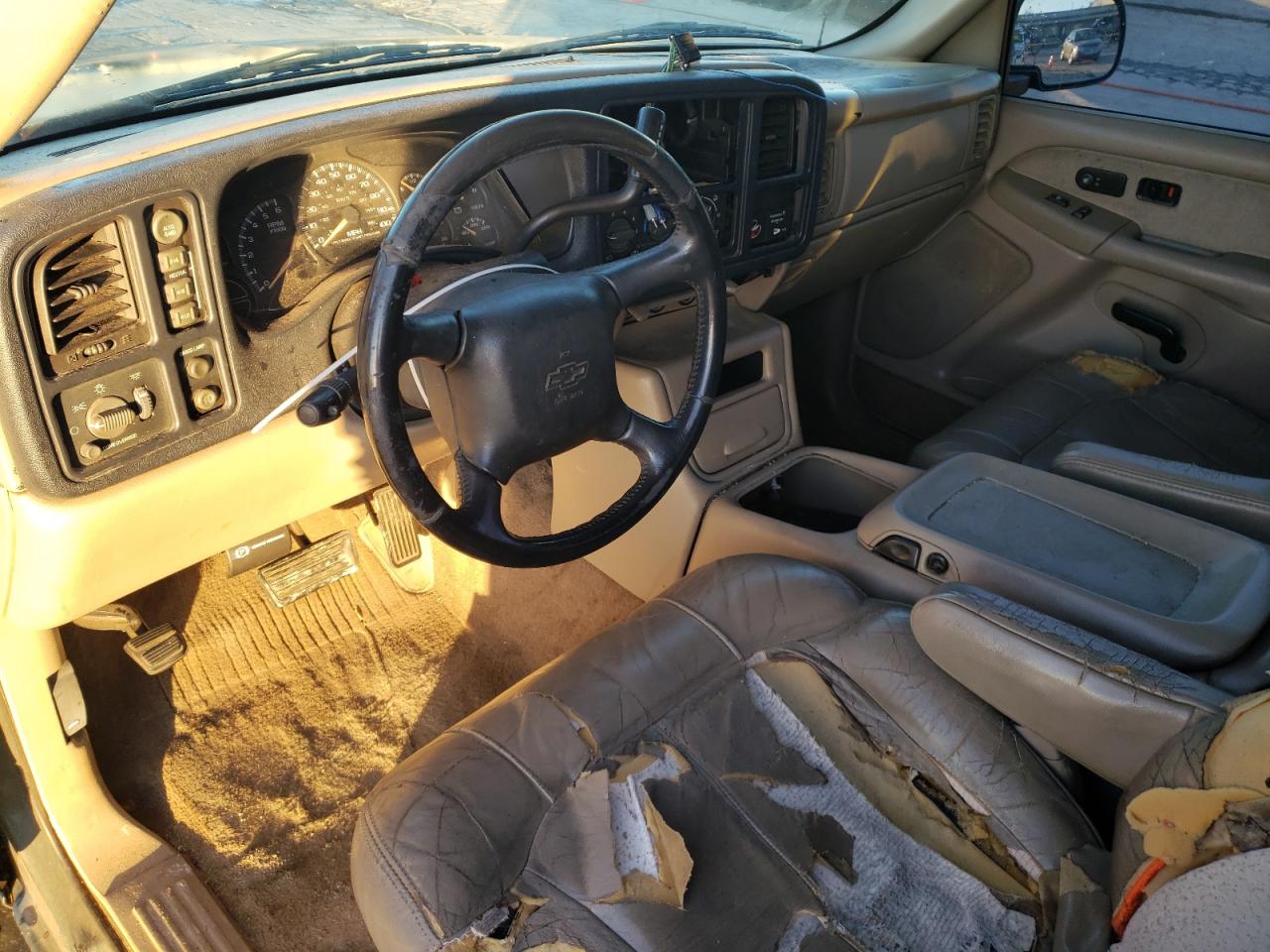 2002 Chevrolet Silverado - Image 8