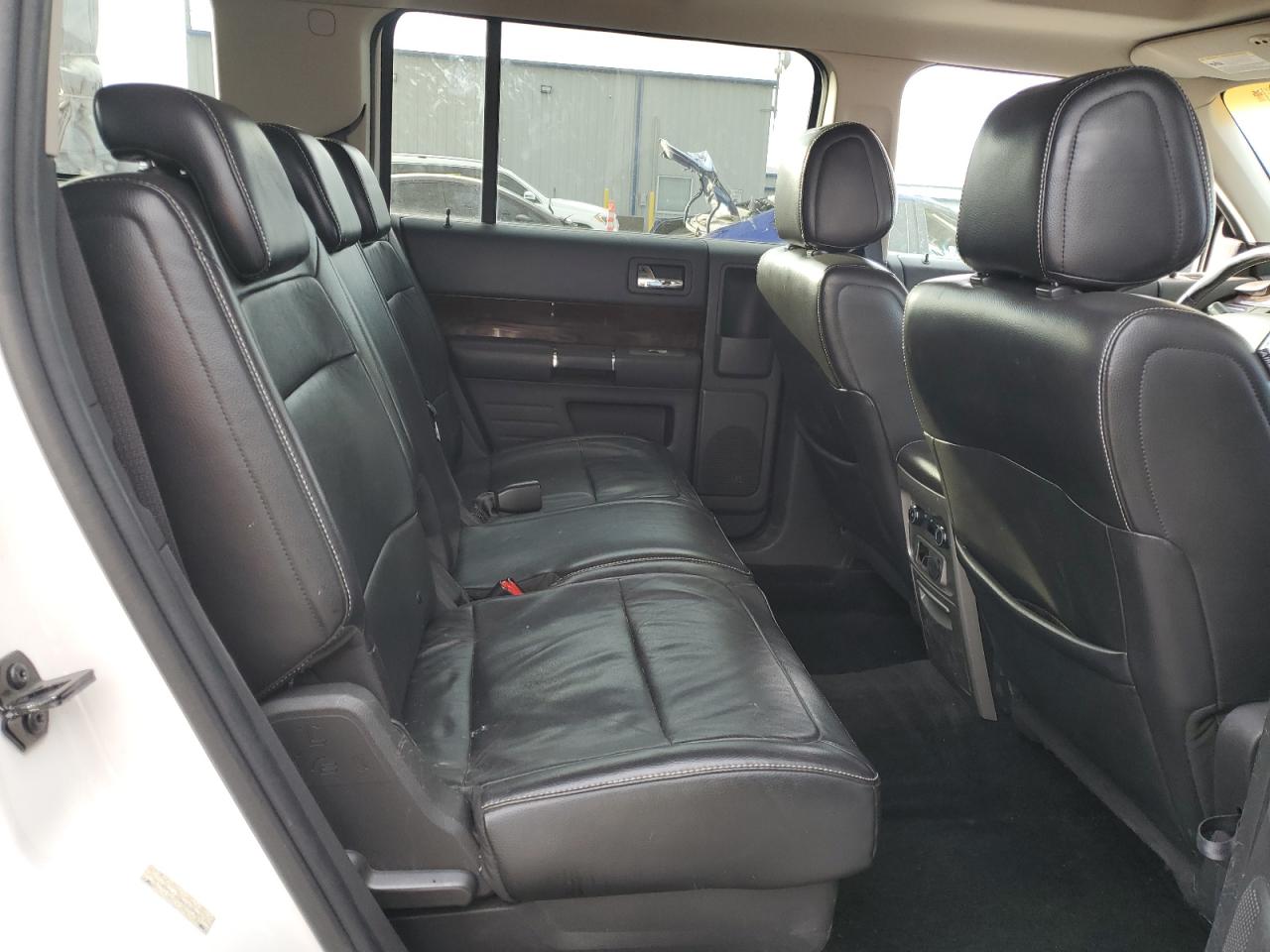 2011 Ford Flex - Image 11
