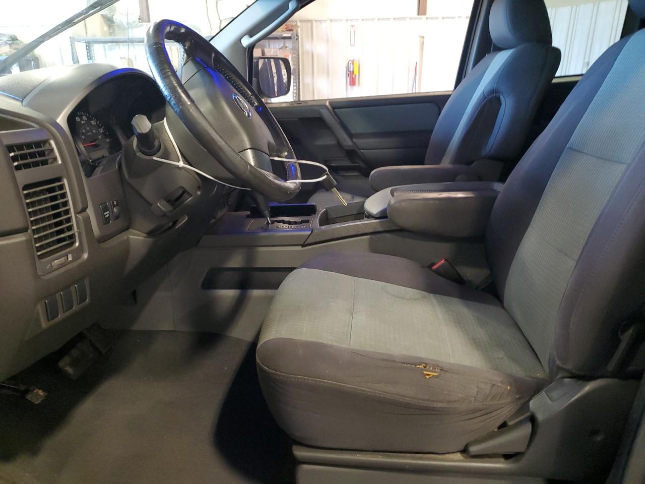 2007 Nissan Titan - Image 7