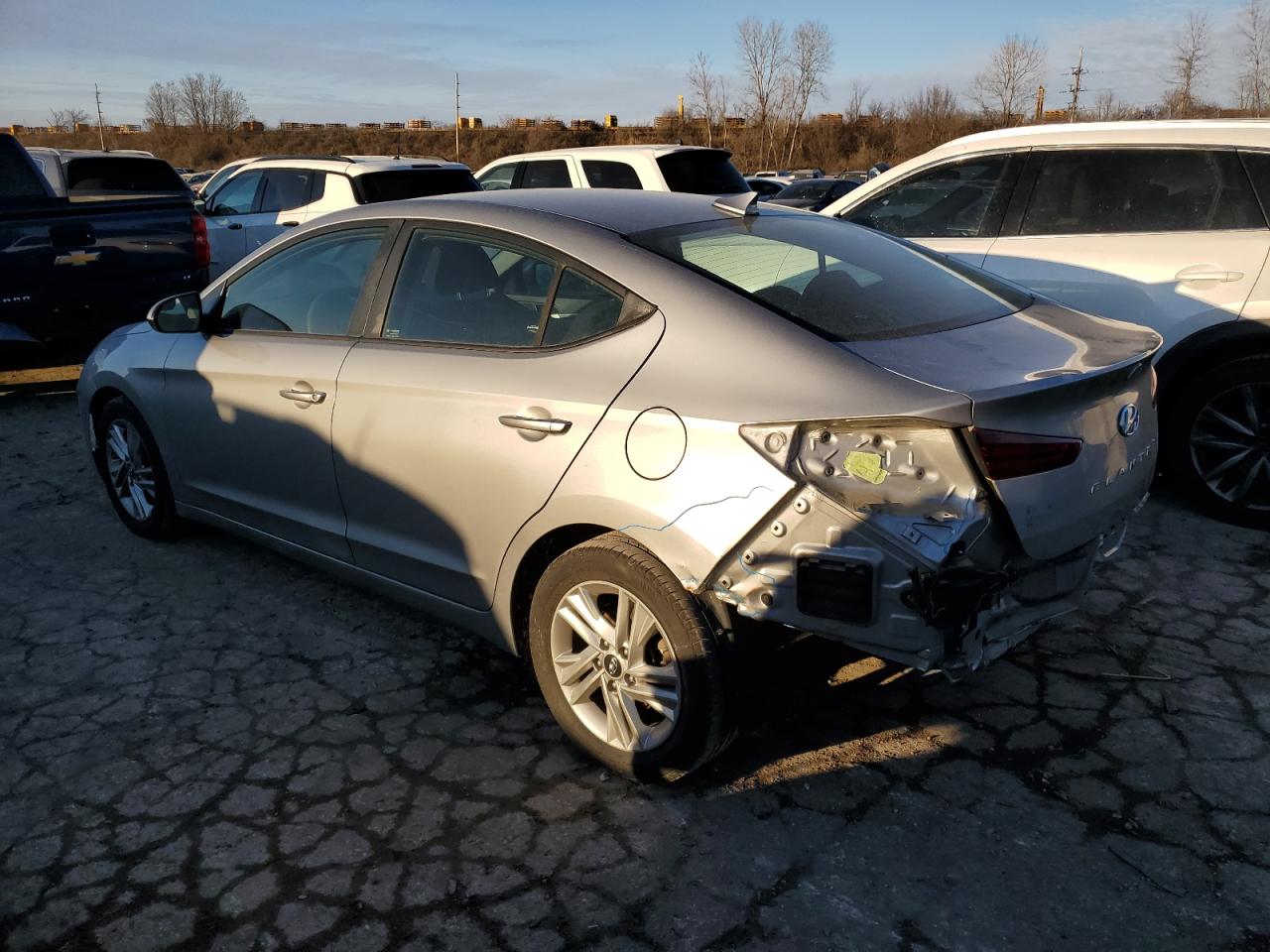 2020 Hyundai Elantra - Image 2