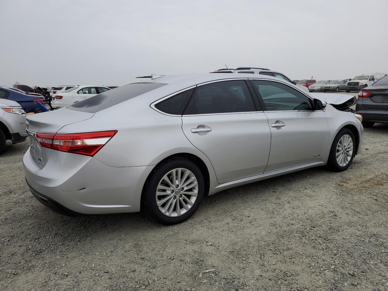 2013 Toyota Avalon - Image 3