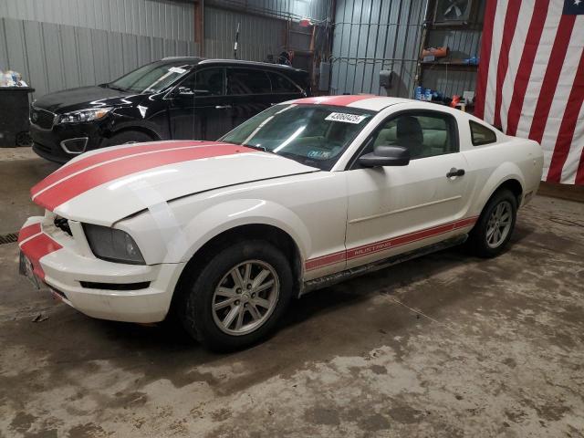 2005 Ford Mustang 