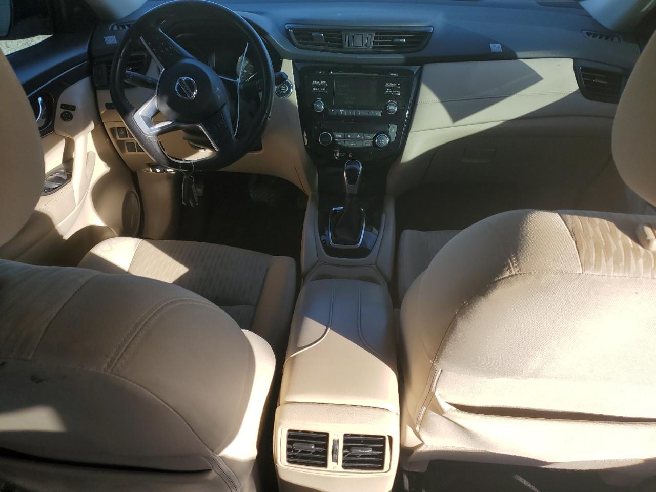 2017 Nissan Rogue - Image 8
