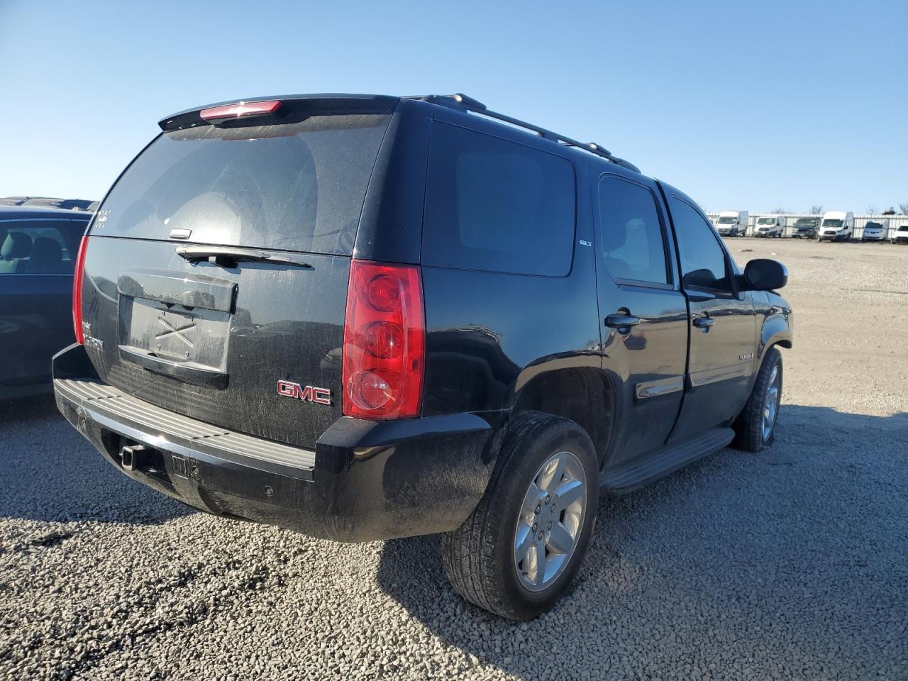 2013 GMC Yukon - Image 3