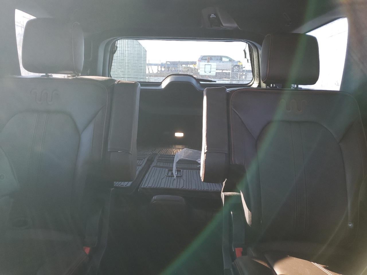 2020 Ford Expedition - Image 10