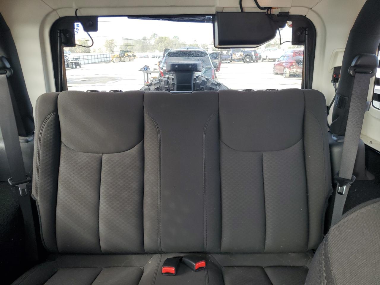 2017 Jeep Wrangler - Image 10