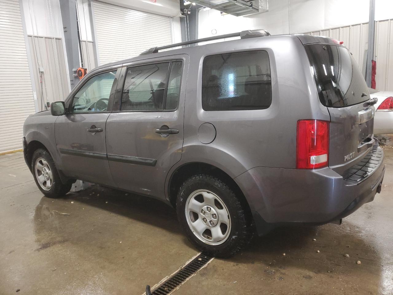 2014 Honda Pilot - Image 2