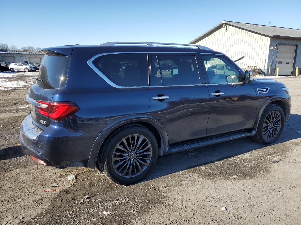 2024 Infiniti QX80 - Image 3