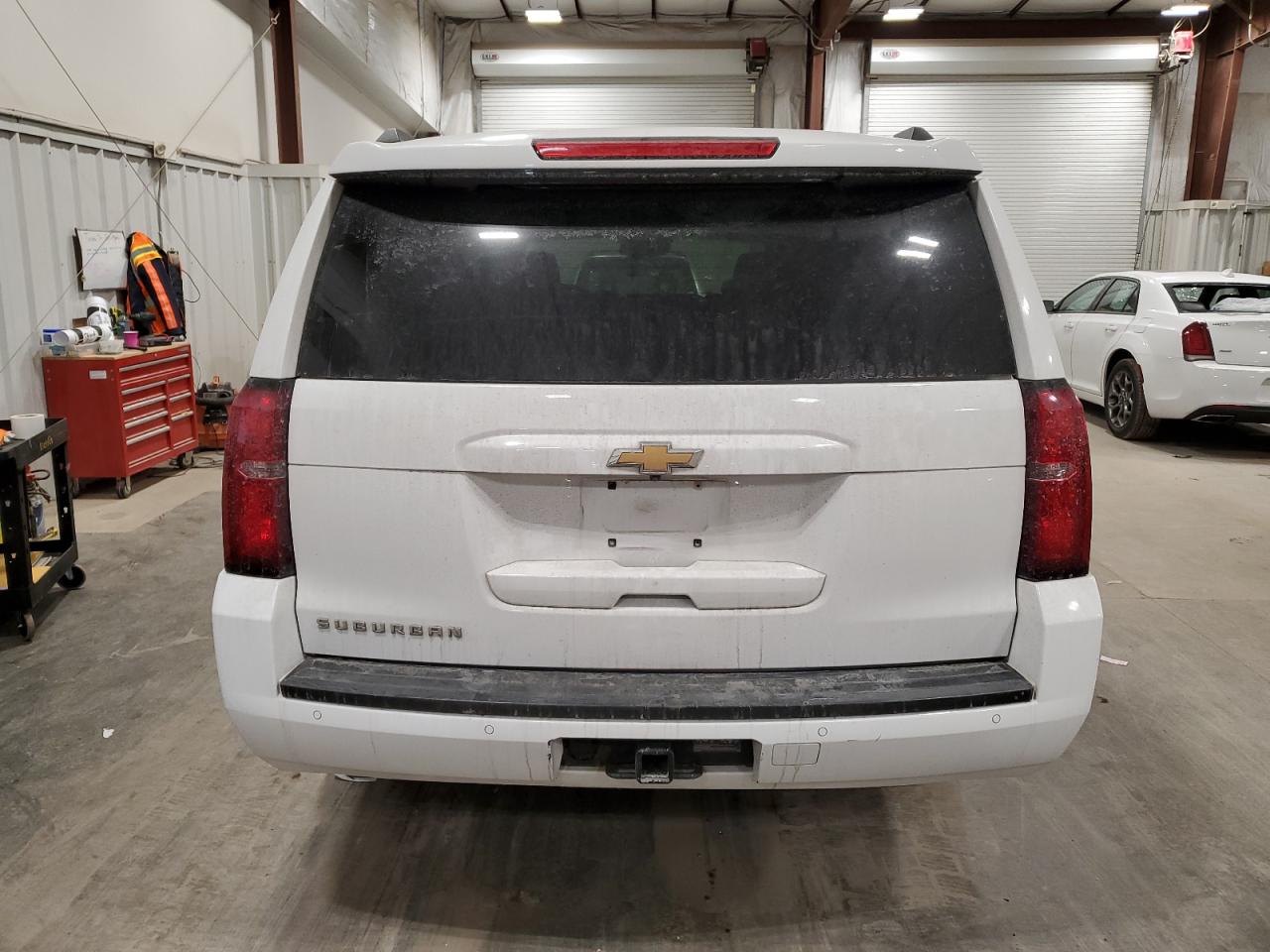 2016 Chevrolet Suburban - Image 6