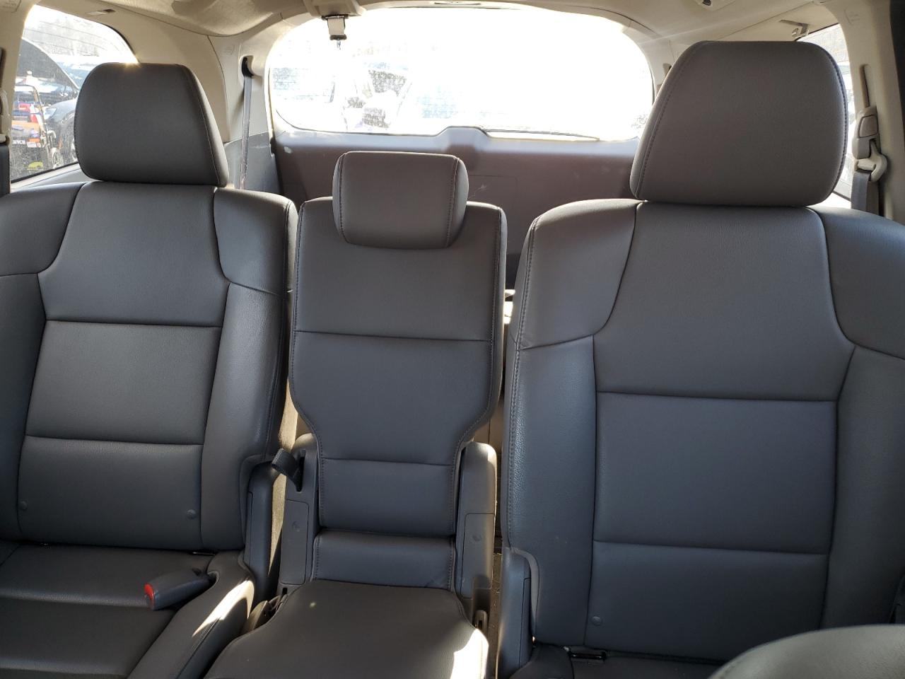 2014 Honda Odyssey - Image 10