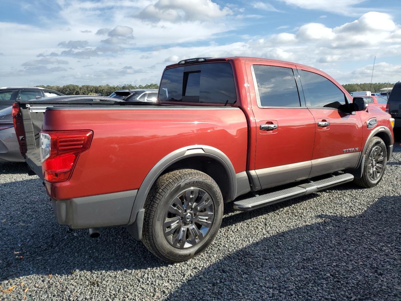 2017 Nissan Titan - Image 3