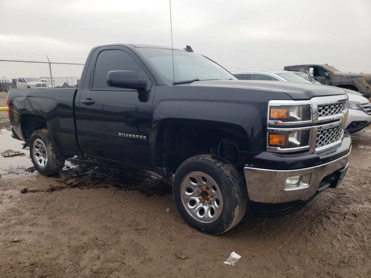 2015 Chevrolet Silverado - Image 4