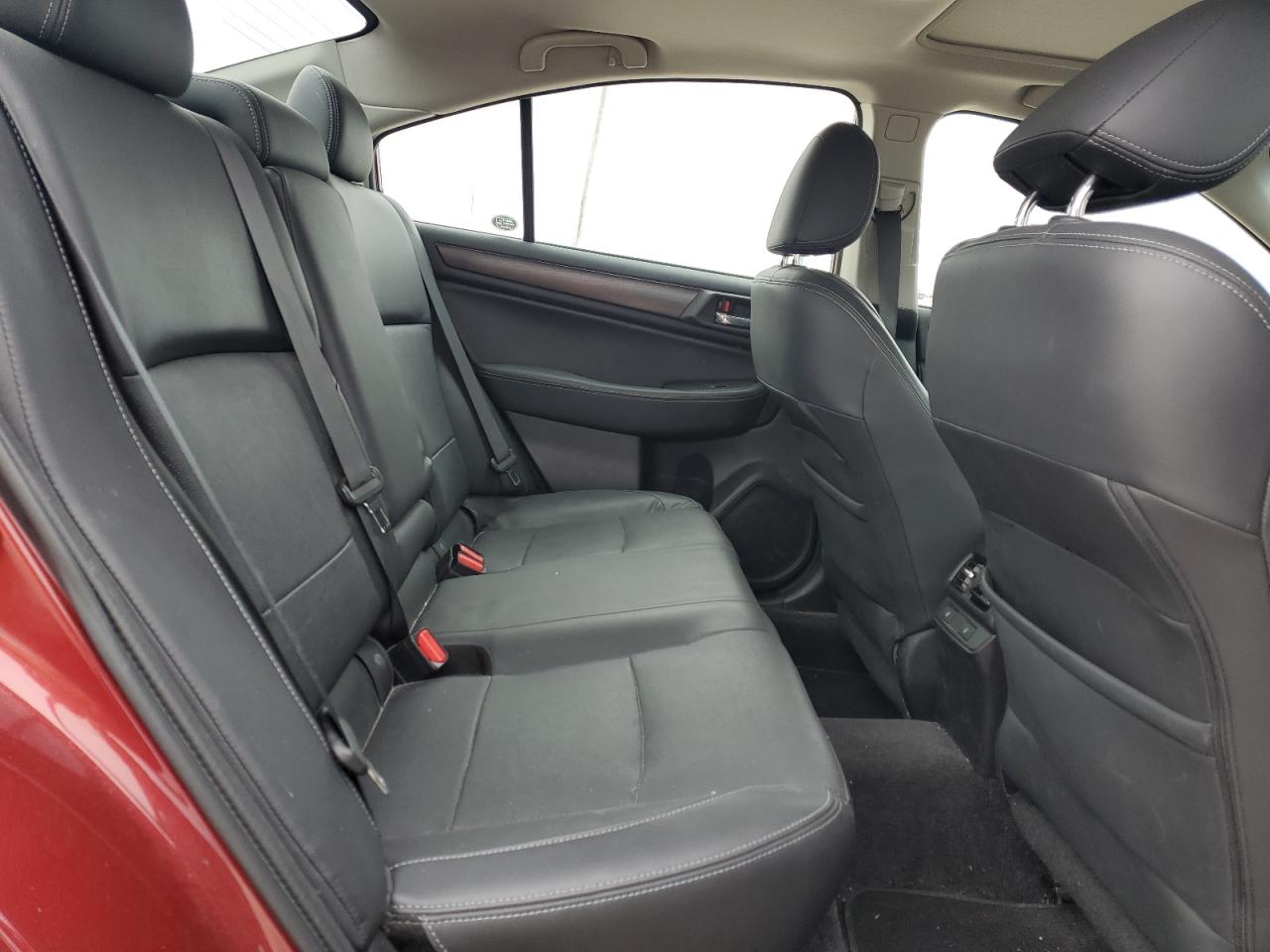 2015 Subaru Legacy - Image 10