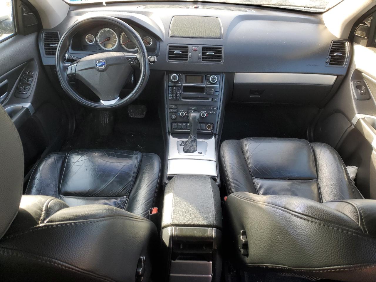2014 Volvo XC90 - Image 8