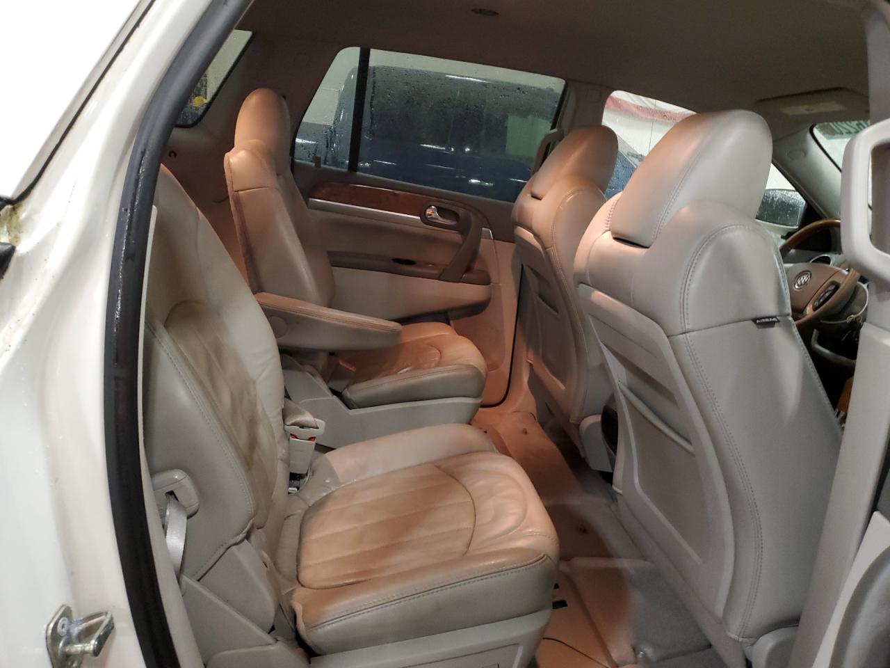2010 Buick Enclave - Image 11