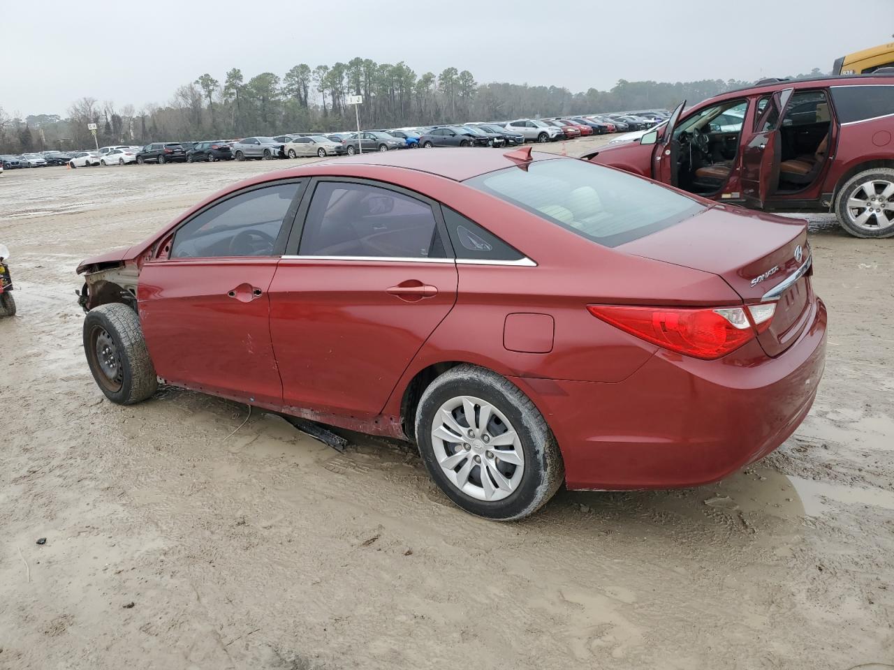 2012 Hyundai Sonata - Image 2