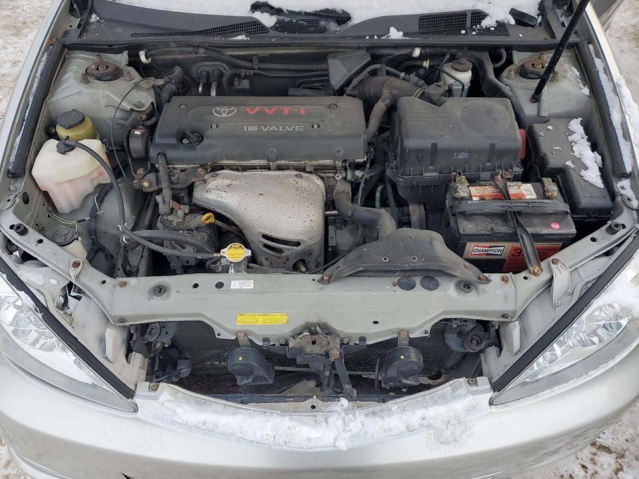 2004 Toyota Camry - Image 11