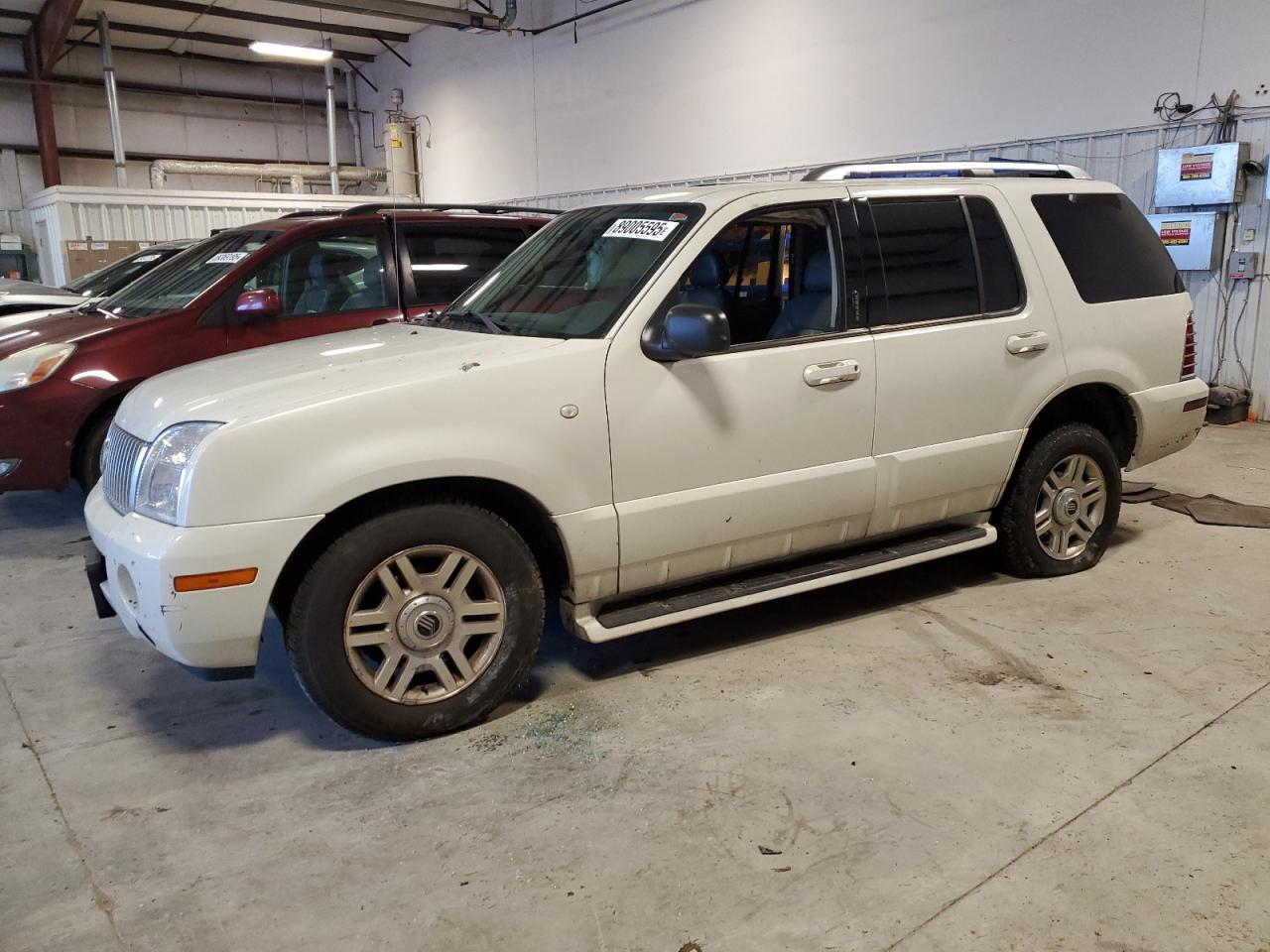 2003 Mercury Mountaineer - Image 1