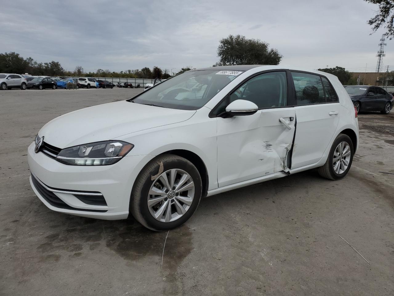 2020 Volkswagen Golf - Image 1