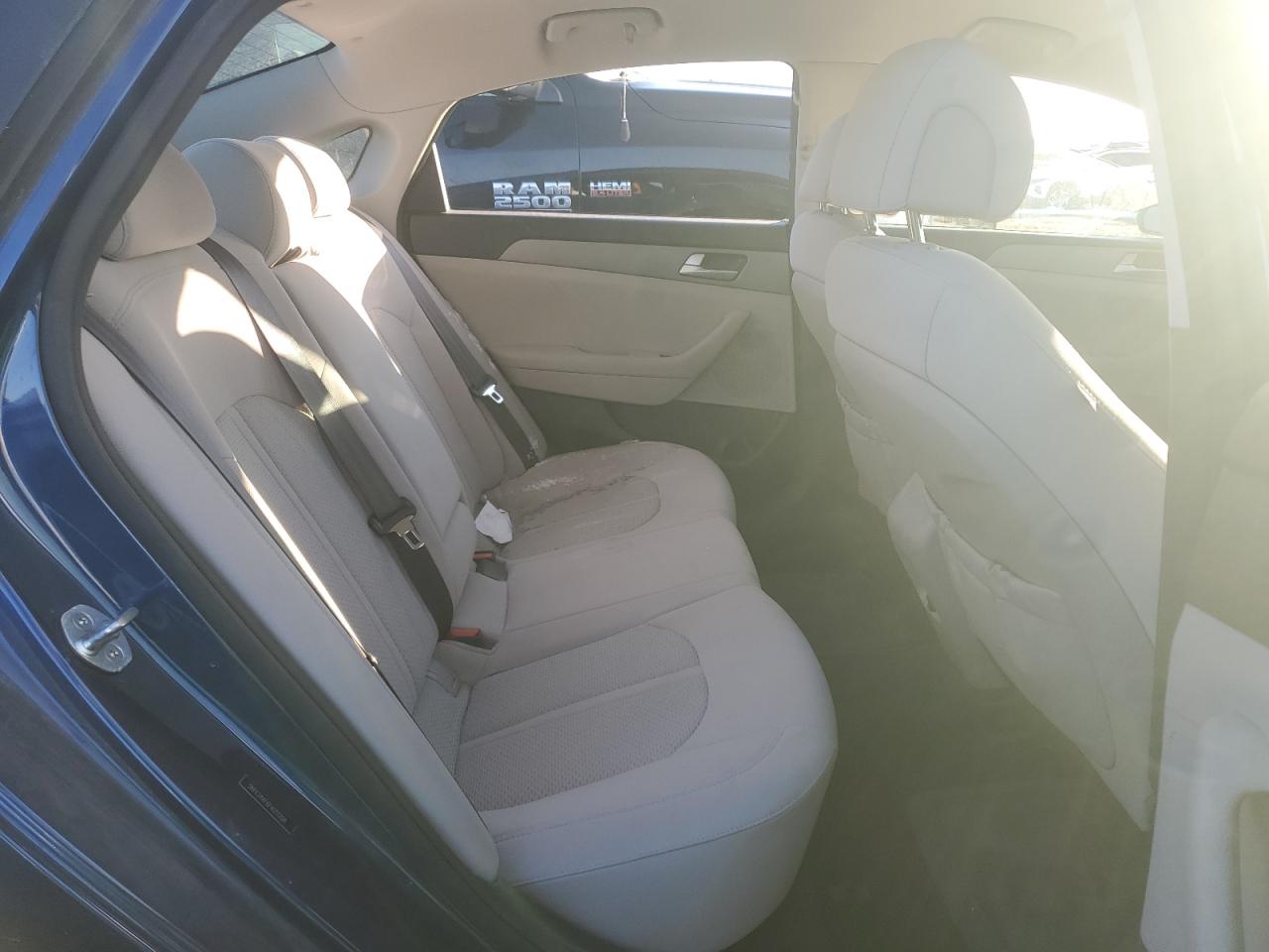 2015 Hyundai Sonata - Image 10